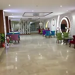 Hotel Es Hotel *