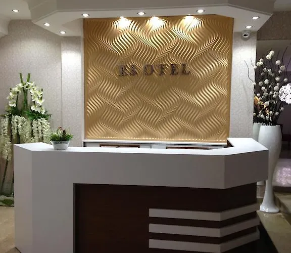 Es Hotel
